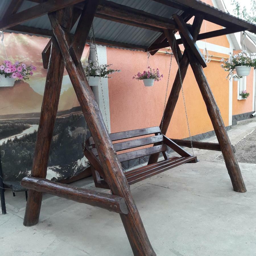 Імперія Otaci Exterior photo