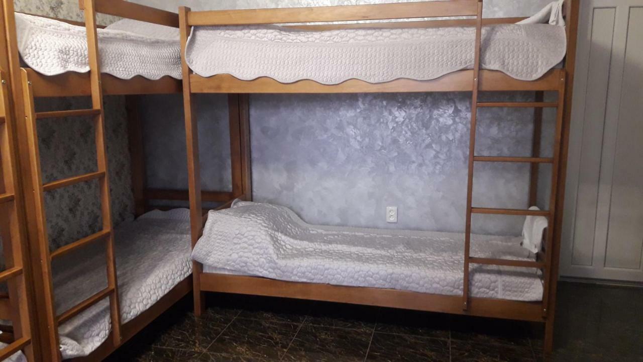 Імперія Otaci Exterior photo